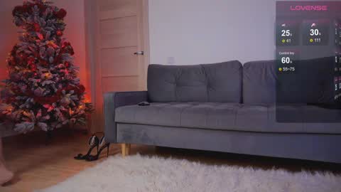 Snapshot of jessicallo chatting on 12/30/24, 11:48 Jess online show from 12/30/24, 11:48