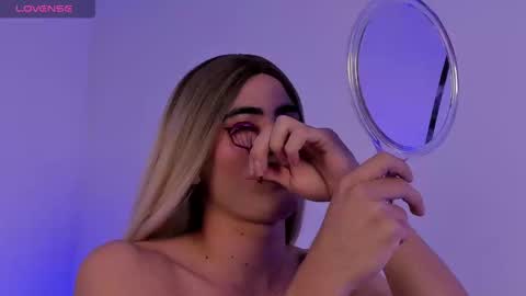 JESSI AND NAOMI online show from 02/25/25, 01:41