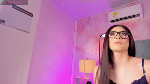 Snapshot of jessicameron chatting on 03/16/26, 04:07 JESSI AND NAOMI online show from 03/16/26, 04:07