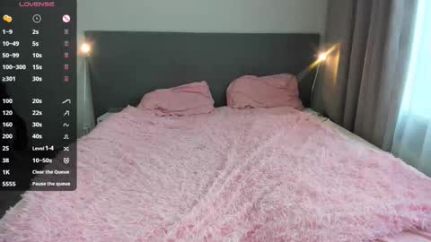 Snapshot of jessicamooon chatting on 03/26/26, 05:46 JessicaMooon online show from 03/26/26, 05:46