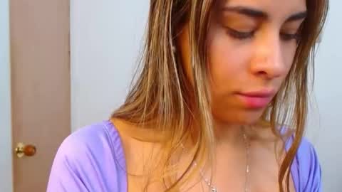 Snapshot of jessicarabbit4 chatting on 03/08/25, 02:55 jessicarabbit4 online show from 03/08/25, 02:55