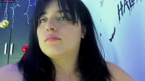 Snapshot of jessicared18 chatting on 12/11/24, 11:10 jessicared18 online show from 12/11/24, 11:10