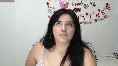 Snapshot of jessicared18 chatting on 02/08/25, 10:50 jessicared18 online show from 02/08/25, 10:50