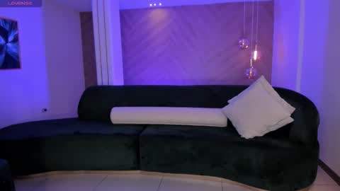 JESS online show from 11/26/25, 09:32