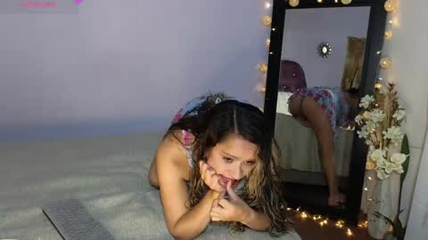 Snapshot of jessie_gomez chatting on 04/15/26, 11:27 Sofia online show from 04/15/26, 11:27