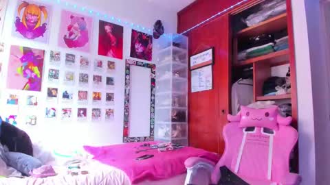 Snapshot of jessie_williams_01 chatting on 03/25/26, 07:31 Your Sweet Angel online show from 03/25/26, 07:31