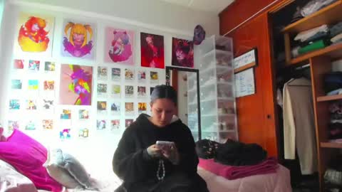 Snapshot of jessie_williams_01 chatting on 04/17/26, 06:33 Your Sweet Angel online show from 04/17/26, 06:33