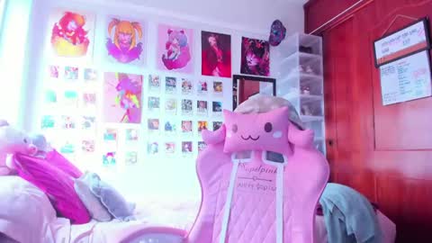 Snapshot of jessie_williams_01 chatting on 04/21/26, 06:55 Your Sweet Angel online show from 04/21/26, 06:55