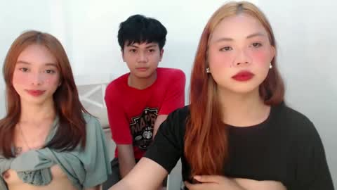 Snapshot of jessiefoxx0 chatting on 12/21/24, 05:47 Jessie online show from 12/21/24, 05:47