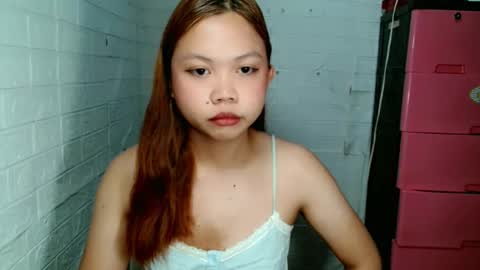 Snapshot of jessiefoxx0 chatting on 05/04/26, 10:28 Jessie online show from 05/04/26, 10:28