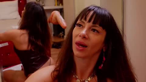 Snapshot of jessiejunee chatting on 10/04/25, 04:21 JessieJunee online show from 10/04/25, 04:21