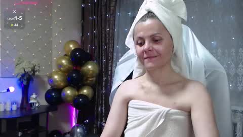 Snapshot of jessiemays chatting on 09/13/25, 09:47 Jess online show from 09/13/25, 09:47