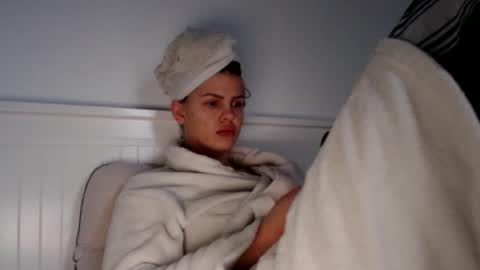 jessieryan online show from 02/21/25, 05:13