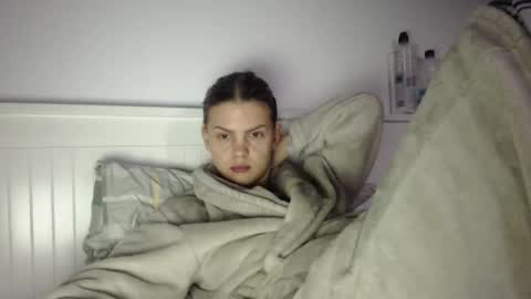 jessieryan online show from 11/14/25, 05:06