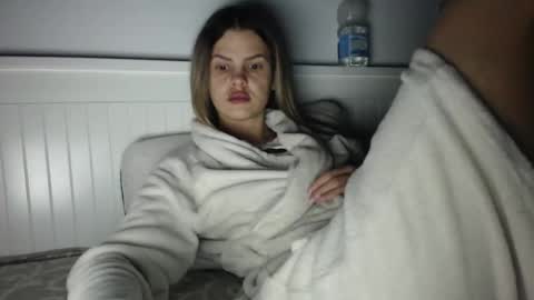 jessieryan online show from 11/28/25, 05:10