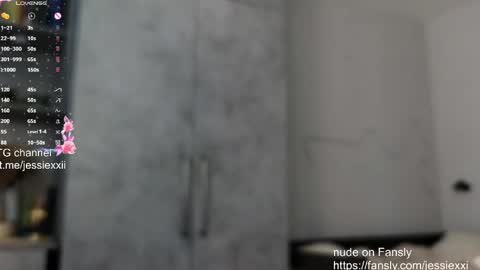 Snapshot of jessiexxi chatting on 04/06/26, 04:46 Jessie TG channel online show from 04/06/26, 04:46