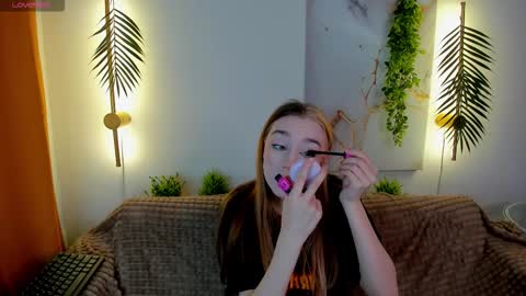 Jessie online show from 09/20/25, 07:31