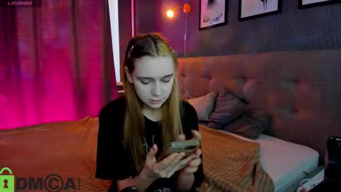 Jessie online show from 10/14/25, 06:36