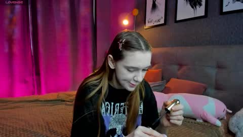 Jessie online show from 11/20/25, 09:20