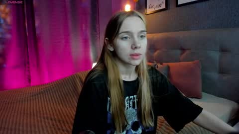 Jessie online show from 11/26/25, 09:10