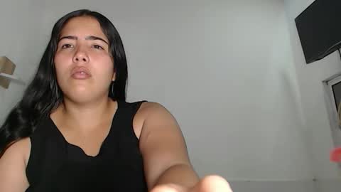 Snapshot of jessik_lov3 chatting on 03/24/26, 01:27 jessik_lov3 online show from 03/24/26, 01:27