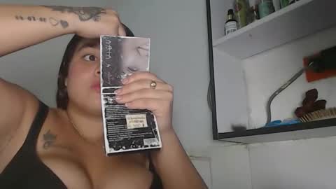 Snapshot of jessik_lov3 chatting on 04/05/26, 12:52 jessik_lov3 online show from 04/05/26, 12:52