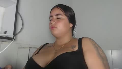 Snapshot of jessik_lov3 chatting on 04/22/26, 03:53 jessik_lov3 online show from 04/22/26, 03:53