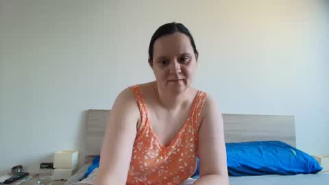 Snapshot of jessika97 chatting on 06/29/26, 06:19 jessika97 online show from 06/29/26, 06:19