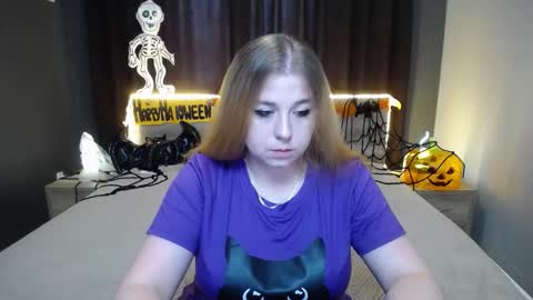 Jess online show from 10/22/25, 06:57