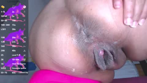 paola online show from 10/17/25, 02:30