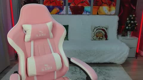 Snapshot of jessswalker chatting on 12/04/25, 01:48 JesssWalker online show from 12/04/25, 01:48