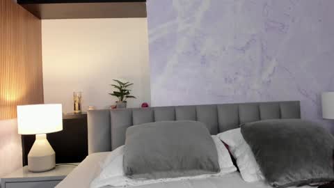 Jessica online show from 12/15/24, 05:56