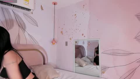 Jessica online show from 01/29/25, 03:44