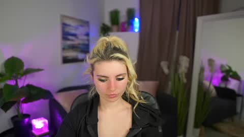 Snapshot of jetpearl chatting on 04/08/26, 08:31 Jet online show from 04/08/26, 08:31