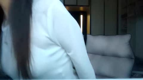 I am Gina ntmu Lets hit 10 Thumbs Up together online show from 12/04/25, 08:12