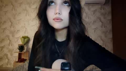 Snapshot of jettanicolay chatting on 03/15/26, 02:23 I am Gina ntmu Lets hit 10 Thumbs Up together online show from 03/15/26, 02:23