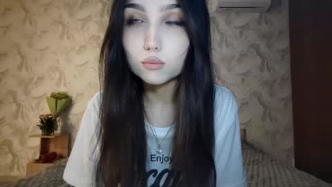 Snapshot of jettanicolay chatting on 03/16/26, 03:16 I am Gina ntmu Lets hit 10 Thumbs Up together online show from 03/16/26, 03:16