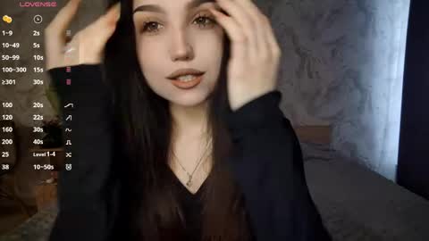 Snapshot of jettanicolay chatting on 04/21/26, 06:41 I am Gina ntmu Lets hit 10 Thumbs Up together online show from 04/21/26, 06:41