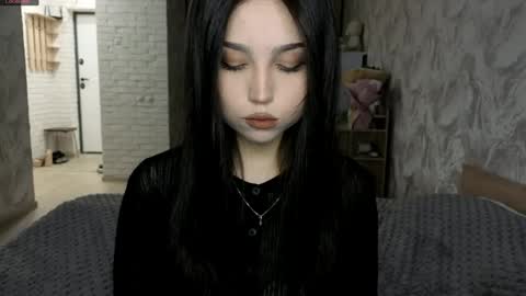 I am Gina ntmu Lets hit 10 Thumbs Up together online show from 06/06/26, 07:02