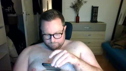 jeuneloup92 online show from 01/07/26, 05:48