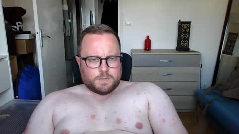 jeuneloup92 online show from 05/26/26, 04:36