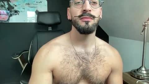 Snapshot of jeunemek00779042 chatting on 11/08/25, 03:01 JEUNEMEK007 online show from 11/08/25, 03:01