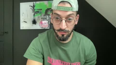 Snapshot of jeunemek00779042 chatting on 11/16/25, 03:28 JEUNEMEK007 online show from 11/16/25, 03:28