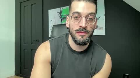 Snapshot of jeunemek00779042 chatting on 12/22/25, 02:03 JEUNEMEK007 online show from 12/22/25, 02:03