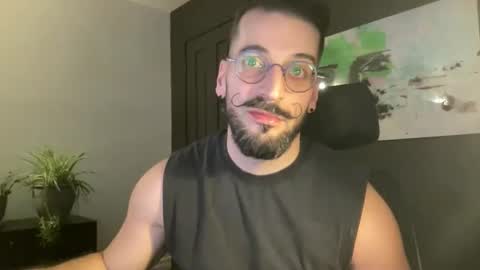 Snapshot of jeunemek00779042 chatting on 12/23/25, 02:42 JEUNEMEK007 online show from 12/23/25, 02:42