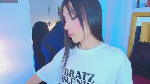 Snapshot of jeyandblae_ chatting on 04/08/26, 02:33 Jey online show from 04/08/26, 02:33