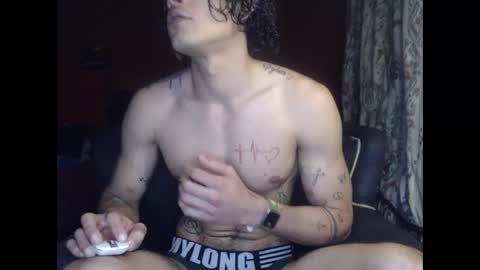 jffer_slhom online show from 10/28/25, 07:49