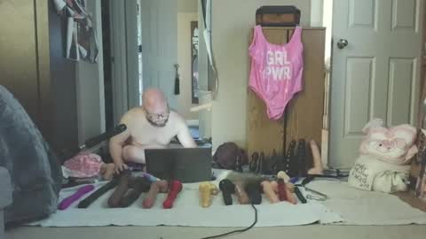 Snapshot of jghosty69 chatting on 03/10/25, 02:26 Nasty Cumslut online show from 03/10/25, 02:26