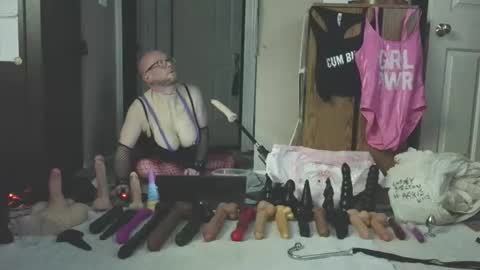 Snapshot of jghosty69 chatting on 10/12/25, 02:32 Nasty Cumslut online show from 10/12/25, 02:32