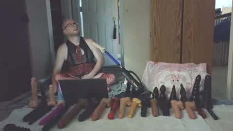 Snapshot of jghosty69 chatting on 10/21/25, 05:35 Nasty Cumslut online show from 10/21/25, 05:35